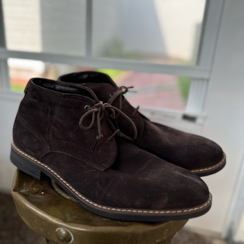 Rockport Men’s Brown Suede Chuka - Picture 2 of 5